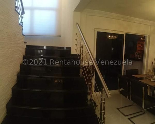 Townhouse En Venta Villas De San Diego Inm Con Acabados De Lujo Ubicado En Zona Exclusiva, Cercano Al Campo De Golf De San Diego. Conjunto Con Vigilancia Privada, Pozo De Agua. 23-30297