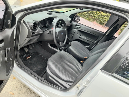 Ford Fiesta 1.6 One Ambiente 98cv 2013