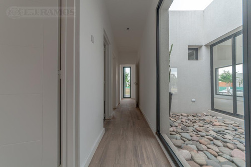 Imagen 11 de 27 de Lj Ramos | Casa A Estrenar C/ Pileta En Venta | San Pablo, Km 50 Pilar