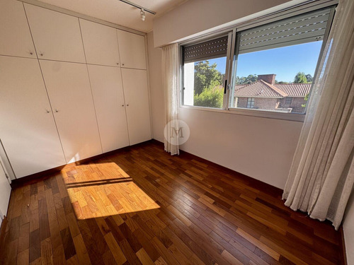 Venta Apartamento 4 Dormitorios En Carrasco