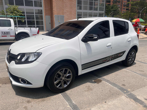 Renault Sandero Polar