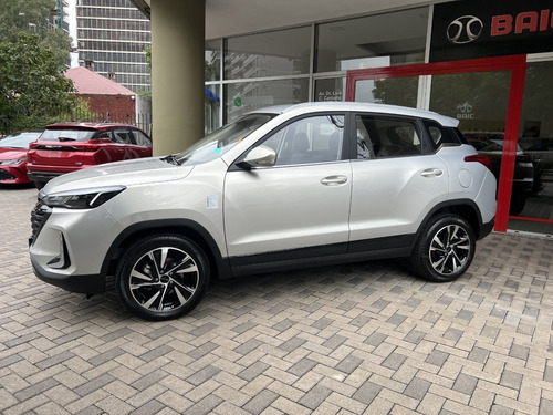 Imagen 3 de 19 de Baic X35 Turbo / Martelli Automotores