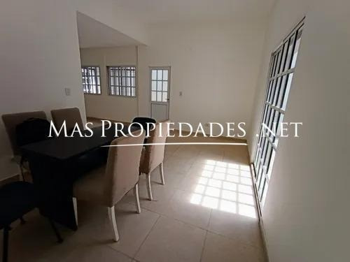 Imagen 3 de 18 de Casa En Venta De 5 Ambientes En Villa Luro
