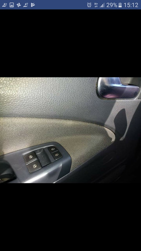 Volkswagen Voyage 1.6 Vht Trend Total Flex 4p Sedã 2009