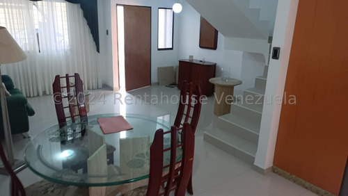 Se Vende Townhouse En El Rincon Naguanagua, Condominio Con Vigilancia Privada Las 24 Horas, Pozo De Agua, Salon De Fiesta Y Piscina. Dapo