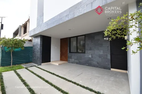 Casa Nueva En Coto Solares En Venta