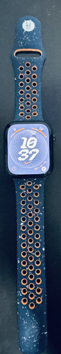 Apple Watch Series 9 45mm Aluminio + Silicona Nike+ (Usado)