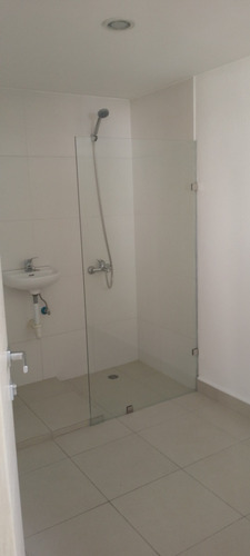 A281 - Apartamento De Lujo En Alquiler En Santo Domingo | 190 M² | 3 Habitaciones | Línea Blanca Y Aires | $2,500 Usd | #foxpiantini
