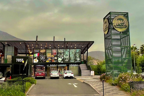 ¡oportunidad De Inversión! Local Comercial En Stripcenter