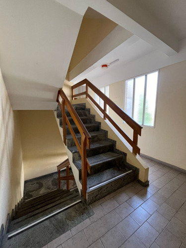Alquiler Anual Departamento En Santa Teresita, Calle 31 Nº 332, La Costa