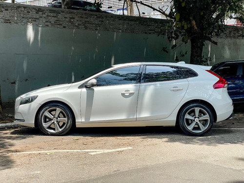 Volvo V40 2.0 T4 Kinetic Drive-e 5p