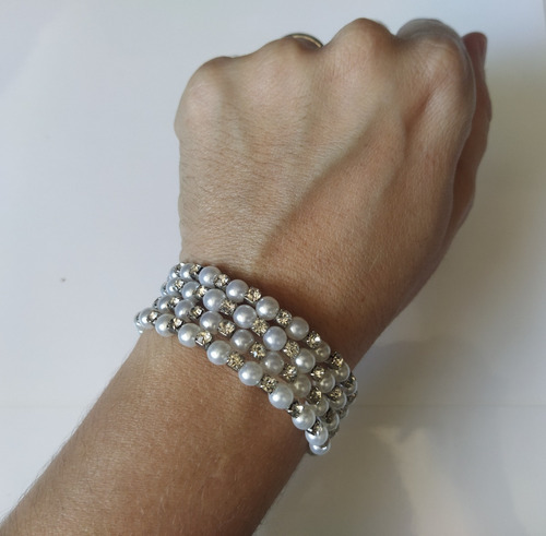 Pulsera De Perlas Bisutería Blancas Con Plateado, Nueva