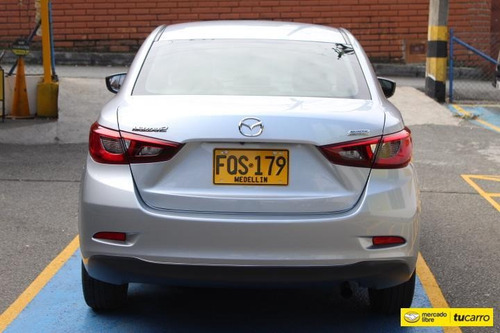 Mazda Mazda 2 Touring At 1500 Sedan