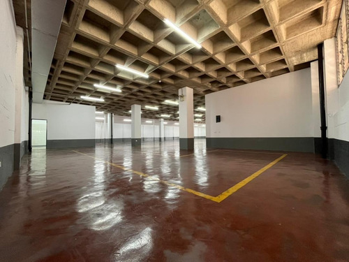 Imagen 12 de 28 de #1585 Local 320m2, Boleita Norte.