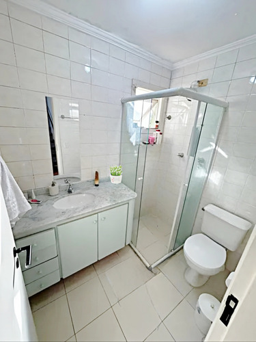 Casa Em Condomínio 1 Suíte 2 Quartos E 1 Banheiro 2 Lavabos