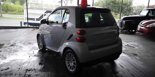 Imagen 8 de 15 de Smart Fortwo 2010 1.0 Coupe Pulse 72 Hp Aa Mt