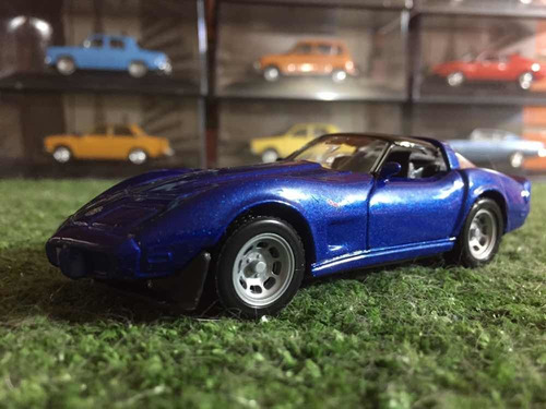 Maisto 1:38 Chevrolet 1978 Corvette Abre Puertas