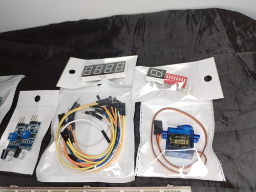Kit De Electrónica Arduino Ideal Para Proyectos (Usado)
