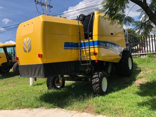 Imagen 5 de 15 de Trilladora Cosechadora New Holland Tc5.80 Nueva