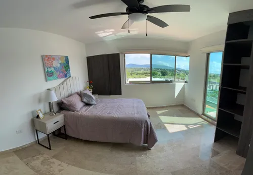Casa Con Alberca Y Jardín En Fraccionamiento Con Seguridad