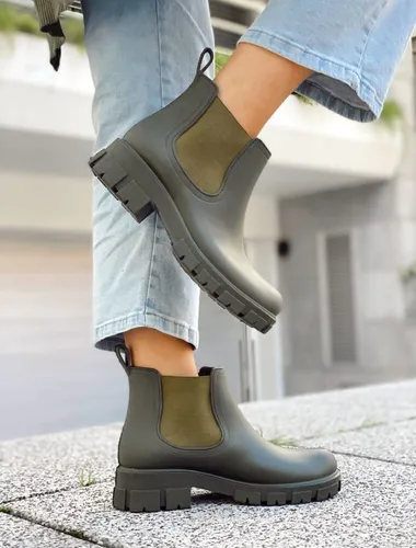Botas de lluvia verdes sales