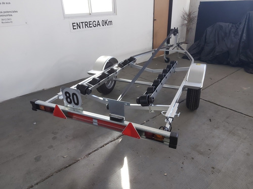 Imagen 18 de 19 de Trailer Homologado Para Moto De Agua Con Rolos. Galvanizado
