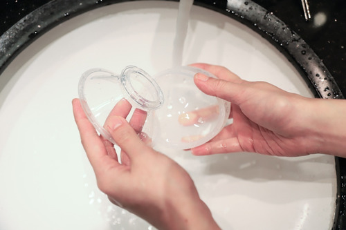 Imagen 4 de 4 de Disco Recolector De Leche Materna De Silicona Mnm Quo