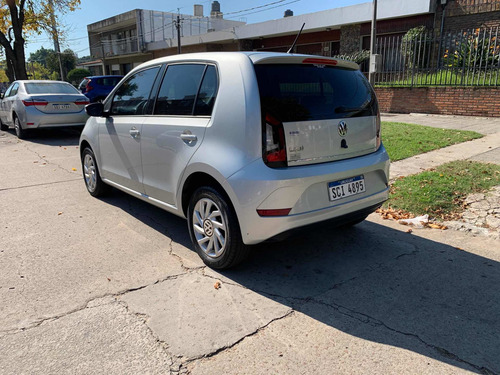 Volkswagen Up! 2018 1.0 High Up! 75cv