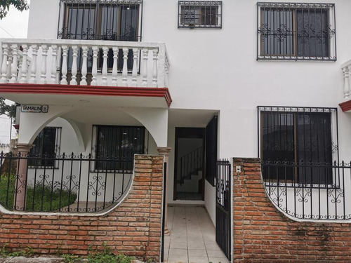 Venta Casa 4 Recamaras Colonia Del Valle En Tuxpan Veracruz.