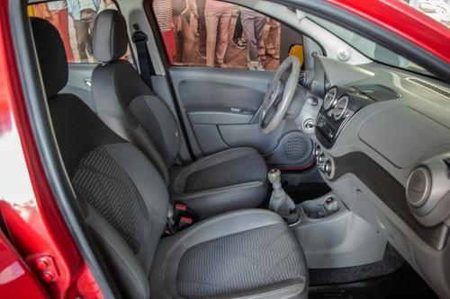 Imagen 7 de 23 de Fiat Palio Attractive Top 1.4 Nafta Full Rojo 5 Puertas Gnc