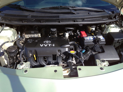 Imagen 13 de 15 de Toyota Yaris Belta - Sincronica