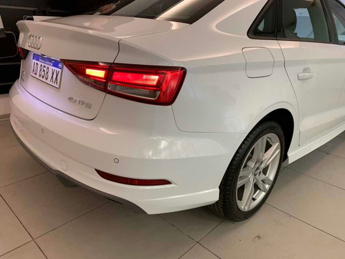Audi A3 40tfsi Sedan 2.0t S-line