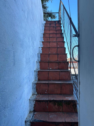 Linda Casa Luminosa De 4 Dormitorios Azotea Y Parrillero