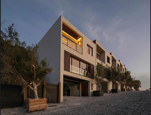 Residencia Con Cochera Cubierta Vista Al Lago 3 Recámaras