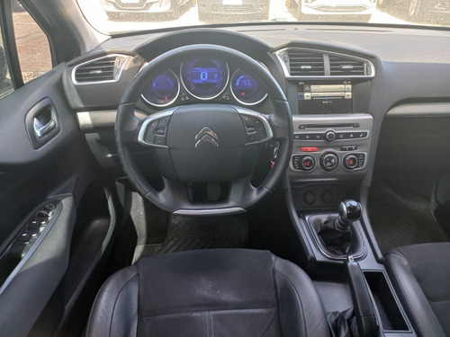 Imagen 14 de 23 de Citroen C4 Loung 1.6 Hdi 10 Años