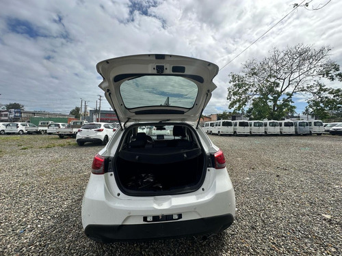 Mazda Demio 2019, Impecable