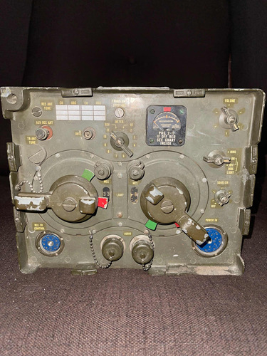 Antiguo Radio Receptor Y Transmisor Militar Us