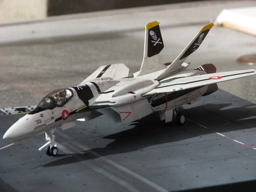 Macross Zero Robotech V0-1s/a Roy Phoenix Hasegawa 1/72 Kit