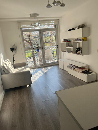 Departamento 2 Ambientes En Caballito, Frente A Plaza Aramburu