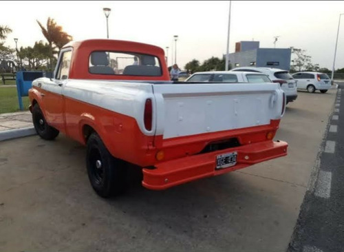 Imagen 2 de 9 de Ford F-100 Tuin Bean
