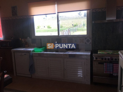 Imagen 13 de 30 de Chacra 5 Has En Muy Cerca De Punta Ballena A Pocos Km De La Ruta 9 Y De La Ruta 12 Cuenta Con Muy Buena Casa. Consulte!!!!!!!
