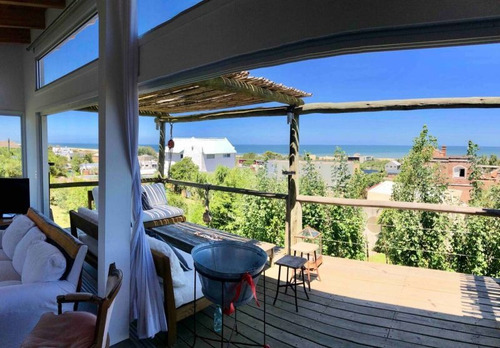 Casa En Venta De 3 Dormitorios En Punta Piedras
