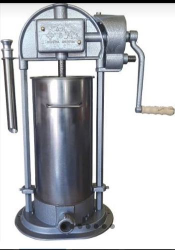 Imagen 5 de 6 de Embutidora Vertical 10 Kg Para Chorizo Morsilla Y Salchicha