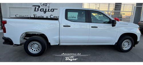 Chevrolet Silverado 5.4 2500 Doble Cabina Ls 4x2 At