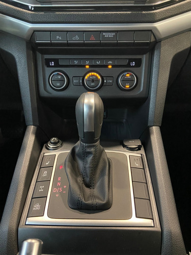 Imagen 23 de 25 de Volkswagen Amarok Highline 3.0l 258cv 4x4 At 2023 Stock Sb