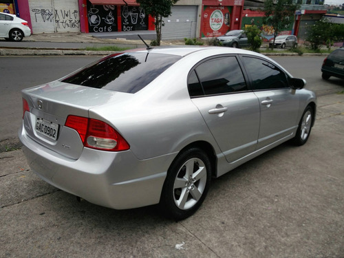 Imagem 4 de 8 de Honda Civic 1.8 Lxs 4p Gasolina