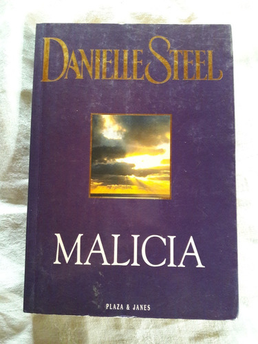 Malicia - Danielle Steel - Plaza & Janes