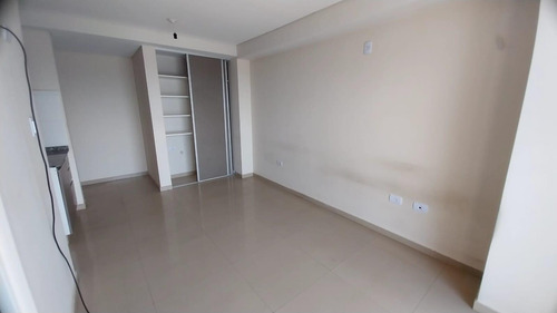 Monoambiente En Venta En Barrio Sur, Buenos Aires Al 500