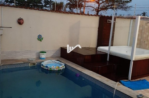 Imagem 3 de 9 de Linda Casa A 1.500 Metros Do Mar Com Hdromassagem E Piscina