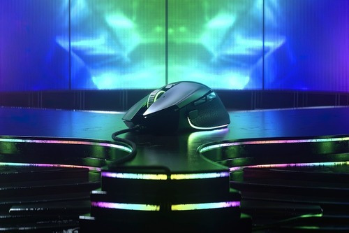 Imagen 4 de 7 de Mouse Razer Basilisk V3 Con 11 Botones Ergonómico Full Rgb Por Cable - Color Negro